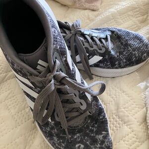 Adidas Cloudfoam Sneakers